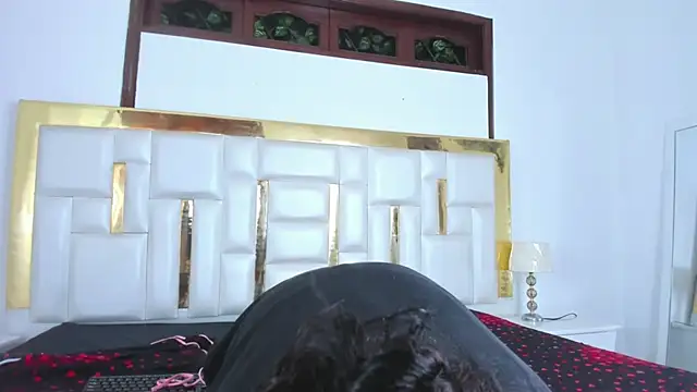 Kylieandjhonny online show from 15, 2, 2025