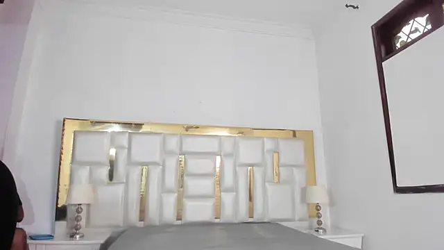 Kylieandjhonny online show from 8, 3, 2025