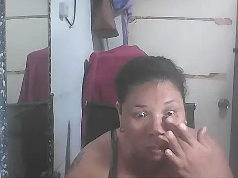 hotwet mama4uxx online show from 15, 1, 2026