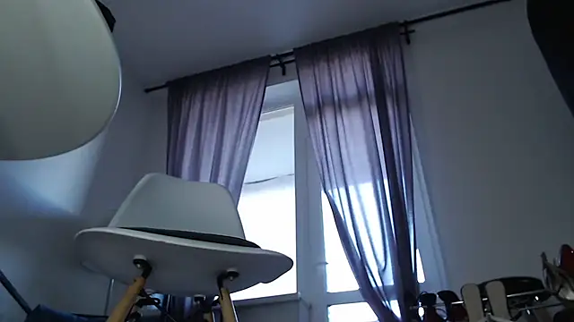 Snapshot of MadameKatrina chatting on 8, 10, 2025 MadameKatrina online show from 8, 10, 2025