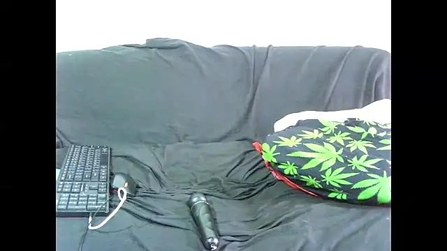 MissParis26 online show from 25, 1, 2025