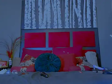 MissParis26 online show from 13, 10, 2025