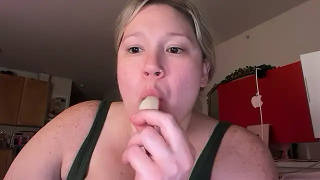 Snapshot of PiggyRose chatting on 29, 6, 2026 PiggyRose online show from 29, 6, 2026