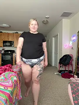 Snapshot of PiggyRose chatting on 18, 7, 2026 PiggyRose online show from 18, 7, 2026