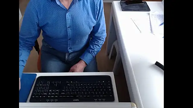 dutchpornking online show from 3, 11, 2025