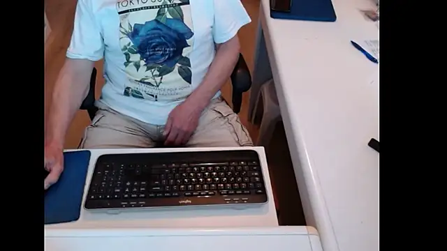 Snapshot of dutchpornking chatting on 3, 6, 2026 dutchpornking online show from 3, 6, 2026