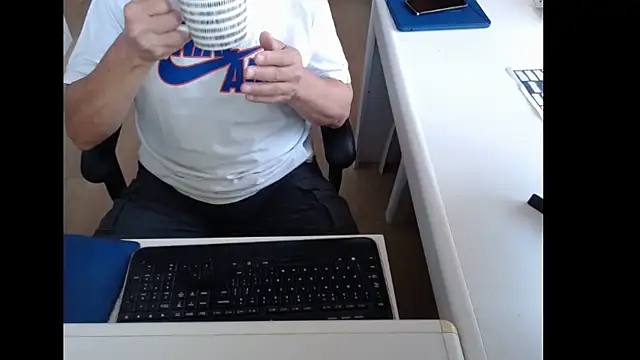 Snapshot of dutchpornking chatting on 3, 7, 2026 dutchpornking online show from 3, 7, 2026