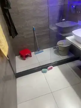 luciferdxm5 online show from 1, 11, 2025