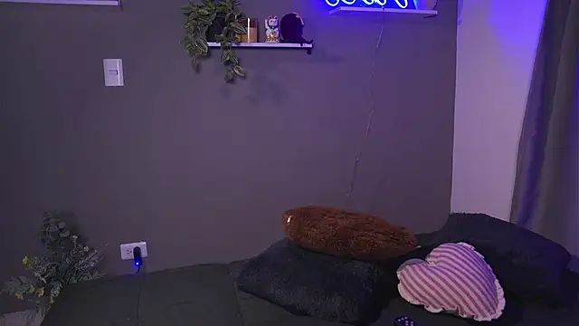 HannahEvanss online show from 3, 10, 2025