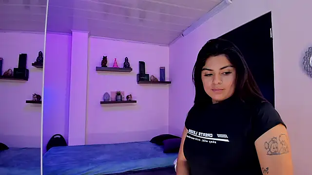 Catalinaa martinez online show from 15, 12, 2024