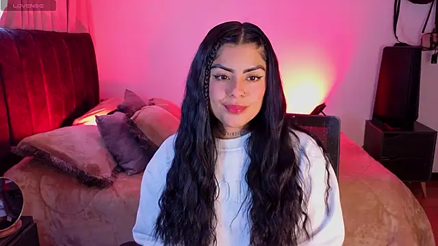 Catalinaa martinez online show from 2, 2, 2026