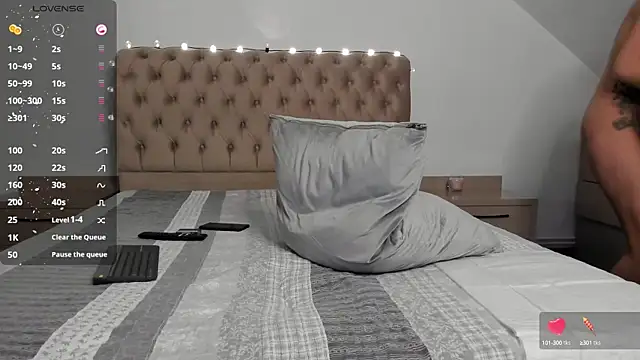Snapshot of BiancaCruzzz chatting on 6, 1, 2025 BiancaCruzzz online show from 6, 1, 2025