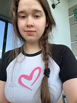 HornyGirlH online show from 24, 5, 2026