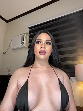 MISSANACONDA online show from 4, 2, 2025