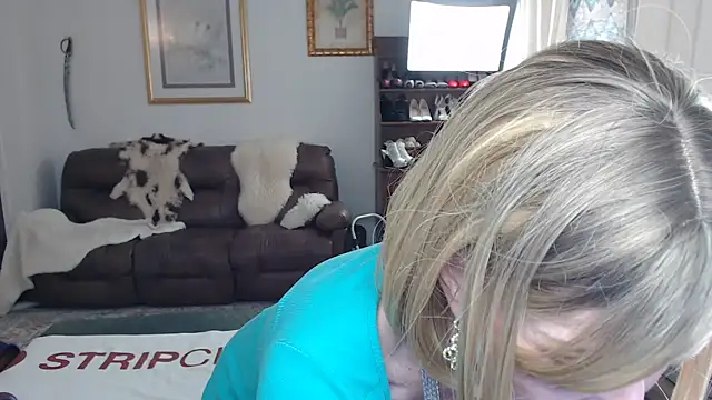 SindeeDix online show from 22, 10, 2025