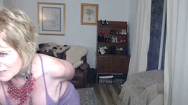 SindeeDix online show from 12, 11, 2025