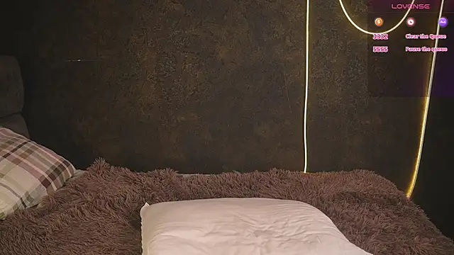 Snapshot of LinoAdaro chatting on 21, 11, 2025 LinoAdaro online show from 21, 11, 2025