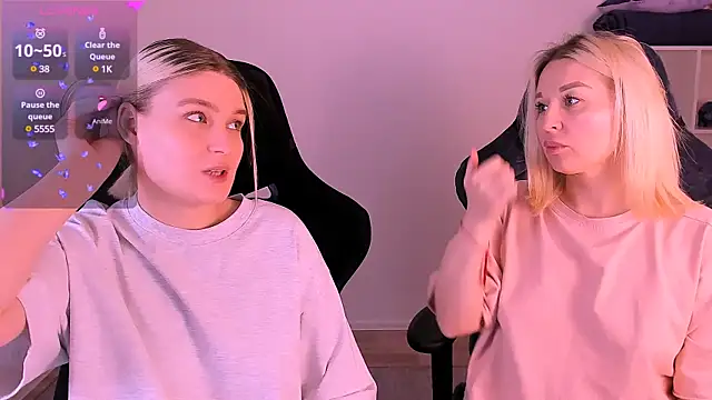 Snapshot of hotblonds chatting on 2, 12, 2024 hotblonds online show from 2, 12, 2024