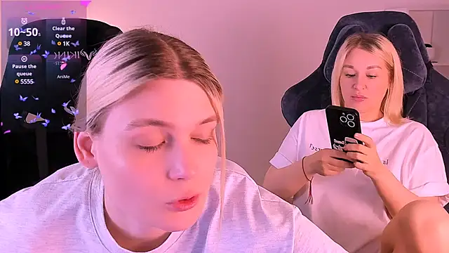 Snapshot of hotblonds chatting on 7, 12, 2024 hotblonds online show from 7, 12, 2024