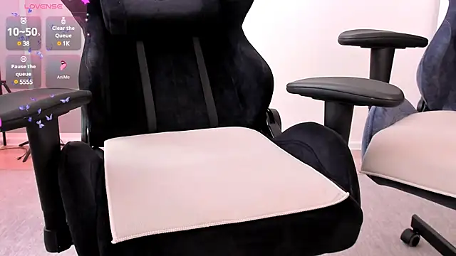 Snapshot of hotblonds chatting on 21, 2, 2025 hotblonds online show from 21, 2, 2025