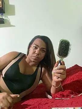 Snapshot of NatiBrunet chatting on 17, 12, 2025 NatiBrunet online show from 17, 12, 2025