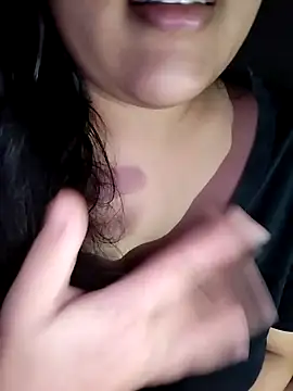 Snapshot of Annerae chatting on 29, 10, 2025 Annerae online show from 29, 10, 2025