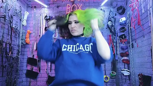 PANDORANEZZ online show from 15, 2, 2025