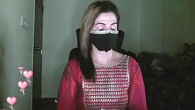 Cute Sonii online show from 6, 4, 2026