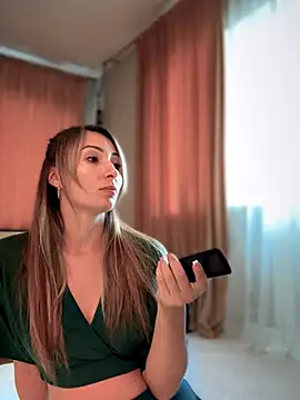 Snapshot of YOUR-KARINA chatting on 3, 11, 2025 YOUR-KARINA online show from 3, 11, 2025