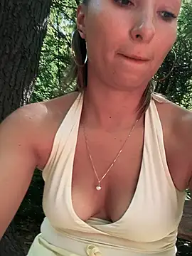 YOUR-KARINA online show from 2, 8, 2026
