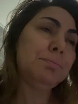 Emma roqueen online show from 17, 4, 2026