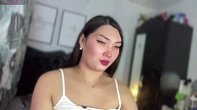 Miss Deliciousness online show from 13, 6, 2026