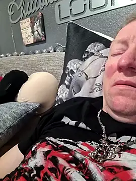 Snapshot of tomtom111111 chatting on 28, 2, 2025 tomtom111111 online show from 28, 2, 2025