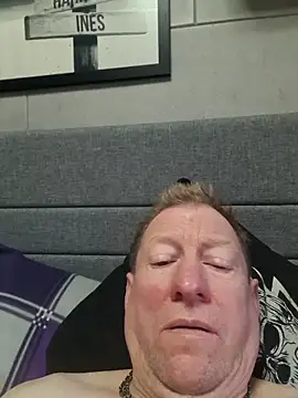 Snapshot of tomtom111111 chatting on 22, 11, 2025 tomtom111111 online show from 22, 11, 2025