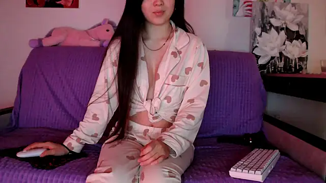 Snapshot of Lili_asian chatting on 7, 12, 2024 Lili asian online show from 7, 12, 2024