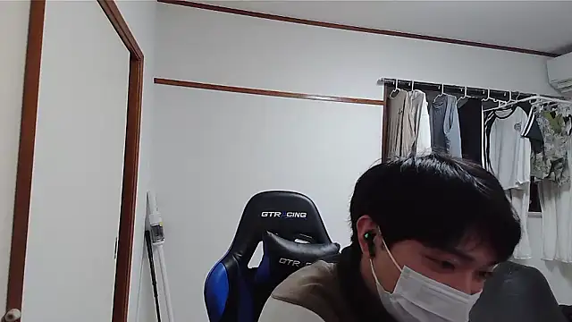 Snapshot of pychan chatting on 20, 12, 2025 pychan online show from 20, 12, 2025