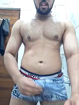 Snapshot of GYMBOY0071 chatting on 8, 4, 2026 GYMBOY0071 online show from 8, 4, 2026