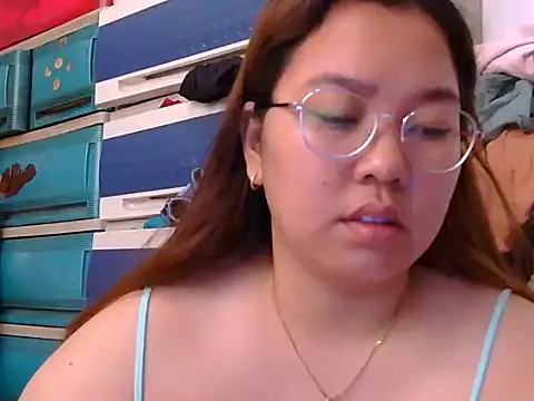 Boobsiemarie online show from 7, 4, 2026