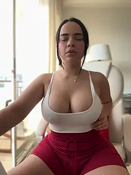 Snapshot of GeorginaJones chatting on 21, 1, 2025 GeorginaJones online show from 21, 1, 2025