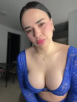 Snapshot of GeorginaJones chatting on 14, 3, 2025 GeorginaJones online show from 14, 3, 2025