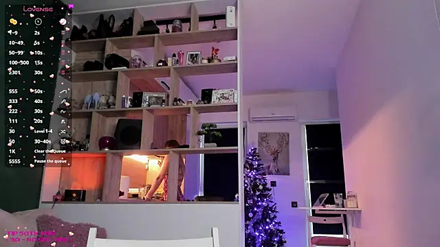 Snapshot of _alleyesonme_ chatting on 9, 1, 2025  alleyesonme  online show from 9, 1, 2025