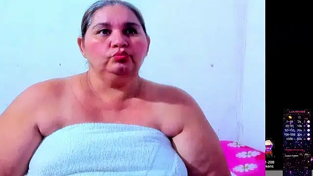 Snapshot of BBW_Michelle chatting on 4, 11, 2025 BBW Michelle online show from 4, 11, 2025