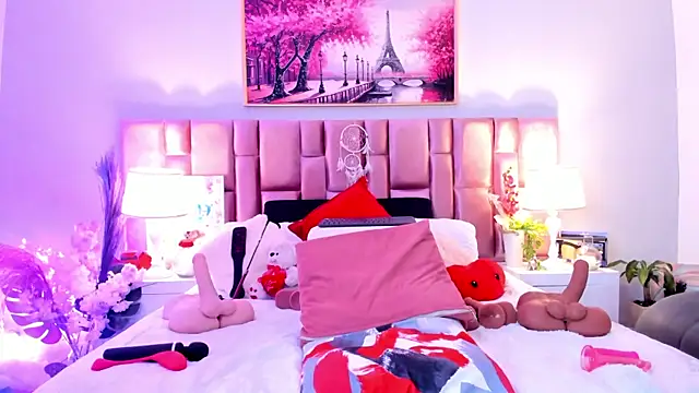 Snapshot of Anaa_Bellaa chatting on 2, 12, 2025 Anaa Bellaa online show from 2, 12, 2025