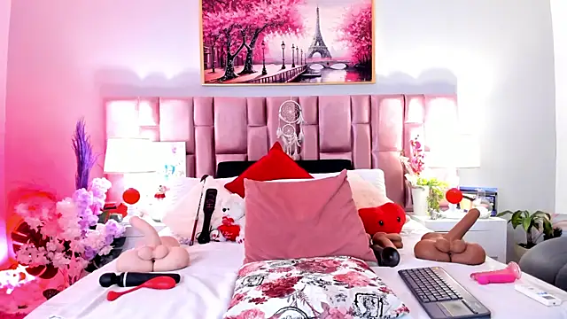 Snapshot of Anaa_Bellaa chatting on 5, 12, 2025 Anaa Bellaa online show from 5, 12, 2025