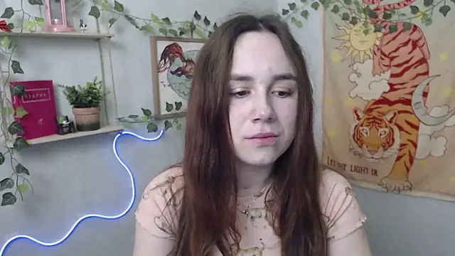 VeryVeryVeryShy  online show from 18, 4, 2026