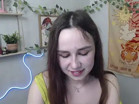 VeryVeryVeryShy  online show from 18, 4, 2026