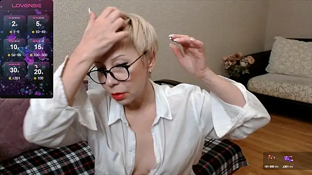 Snapshot of HotEva47 chatting on 9, 2, 2025 HotEva47 online show from 9, 2, 2025