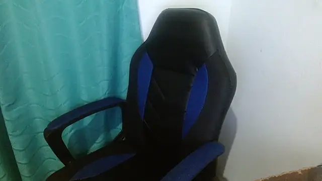 Snapshot of katia_mature chatting on 12, 3, 2025 katia mature online show from 12, 3, 2025