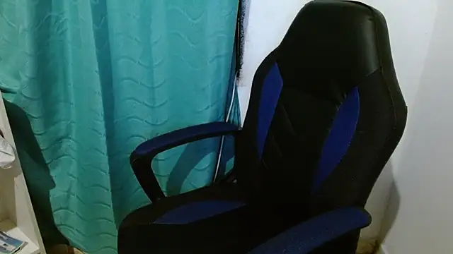 Snapshot of katia_mature chatting on 17, 3, 2025 katia mature online show from 17, 3, 2025