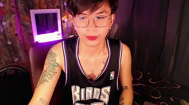 Sexy Handsome Drex online show from 3, 12, 2024